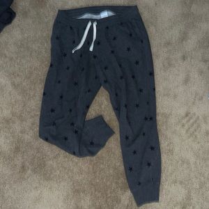 Amazon essentials gray star joggers Womens medium